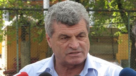 "Nu avem bani, dar vrem să împrumutăm tineri, care să vină în Giulești cu sufletul!"