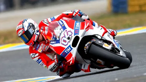 Ploaia dă peste cap MotoGP-ul! Dovizioso pleacă din pole, Rossi pe doi. Lorenzo s-a calificat abia al 11-lea