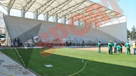 FOTO "Ilie Oană" are și gazon!** Lucrările la stadionul Petrolului se apropie de sfârșit