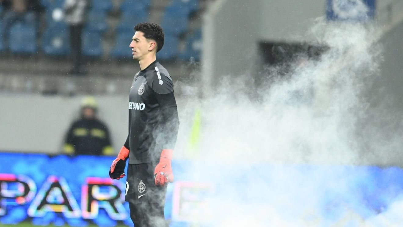Andrei Vlad e la un pas să zică „DA”. Cu ce club poate semna fostul portar de la FCSB