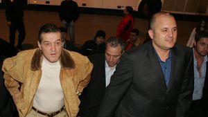 "Prepeliță și Costea nu sunt de vânzare! Eu pot să rezist și fără să vând cei mai buni jucători!"