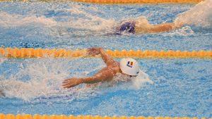 Antrenamente în creierul munților pentru românul care visează la o medalie obținută la Jocurile Olimpice 2028 - Los Angeles! Cine este înotătorul Robert Badea. SPECIAL