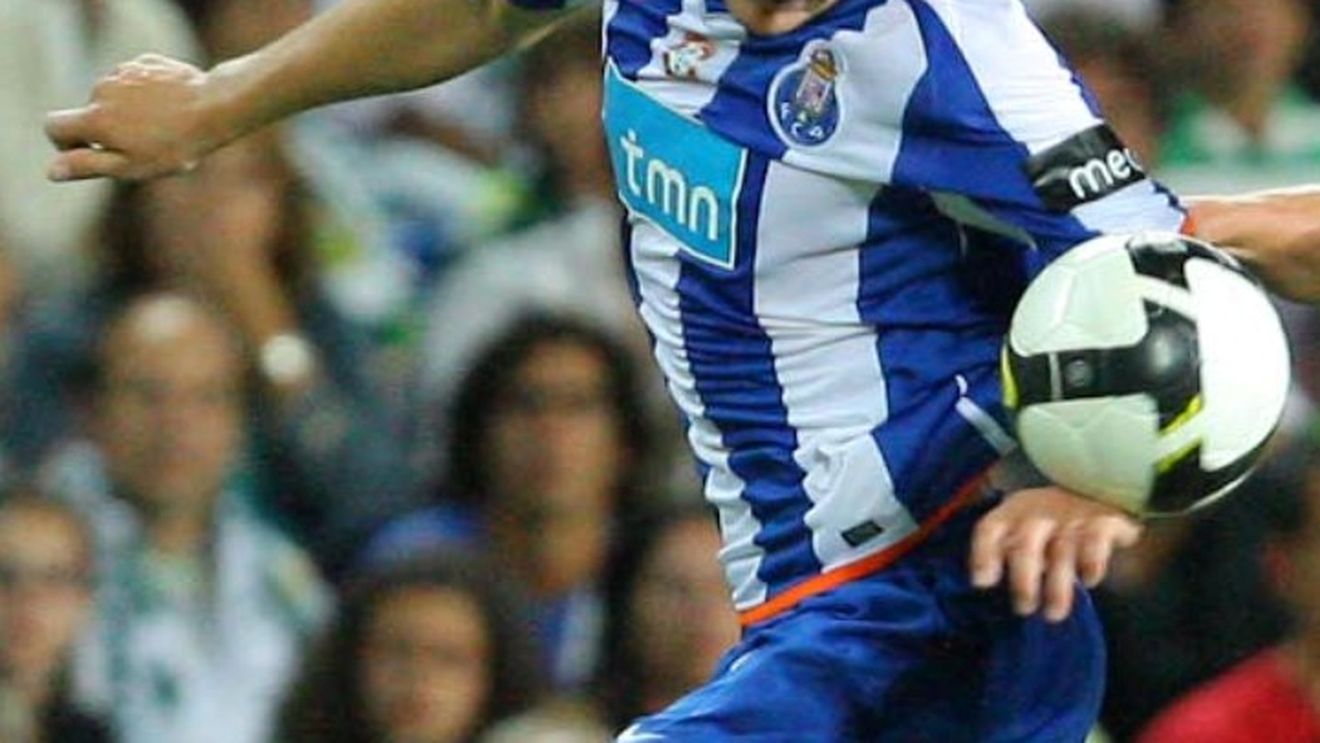 Săpunaru, titular în derby-ul cu Benfica