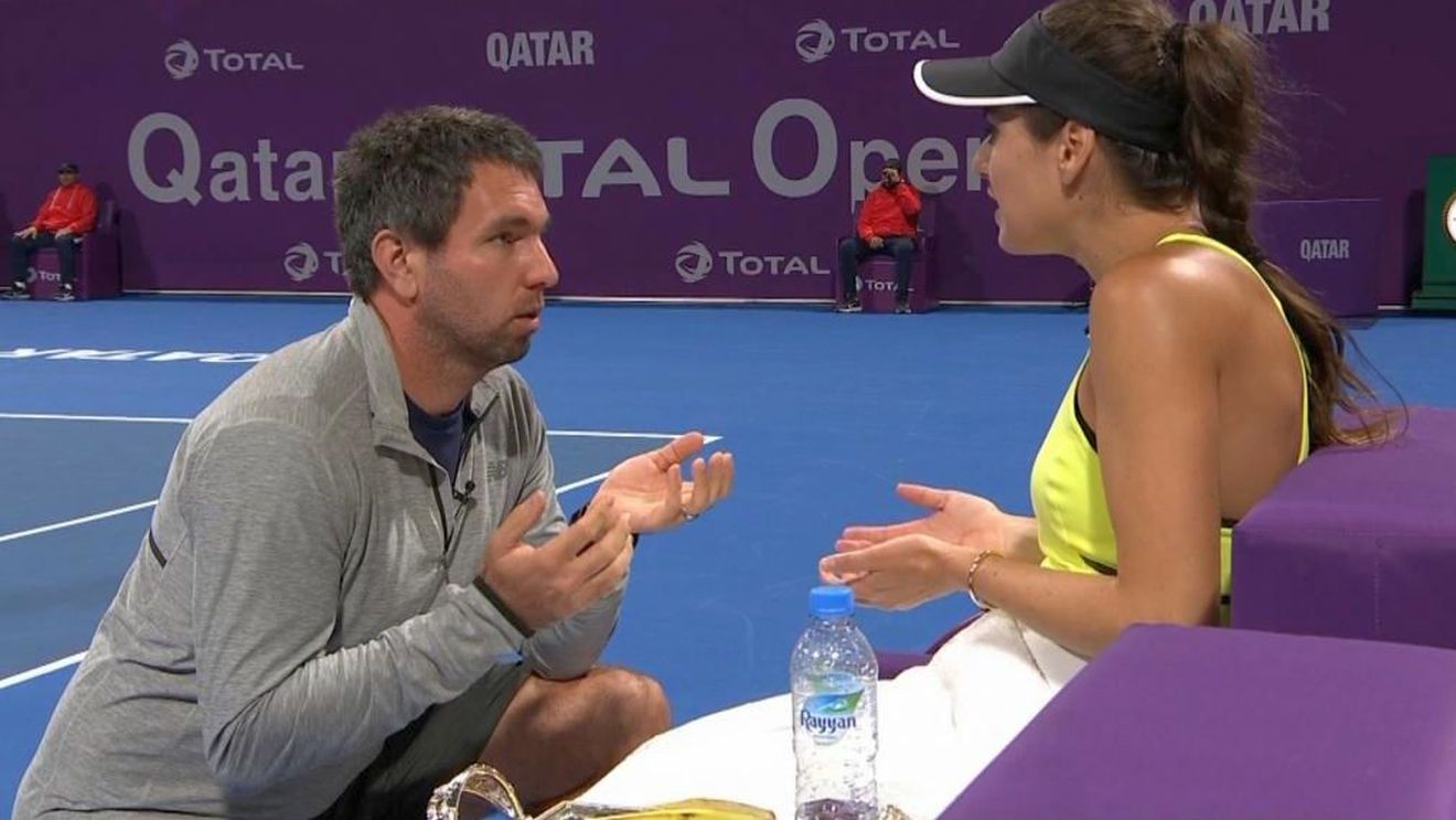 Sorana Cîrstea s-a enervat teribil pe propriul antrenor! Dialog incredibil în timpul meciului: „Zi-mi ceva dacă tot ai venit aici” | VIDEO