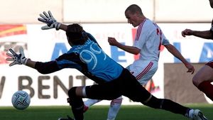 Liga 1 le-a deschis porțile către celebritate!** "ANONIMII" din România care au reușit să dea lovitura în cele mai tari ligi din Europa