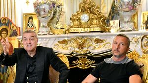 Gigi Becali nu mai vrea să fie consultat de Meme Stoica, dar managerul general de la FCSB îi dă sfaturi la TV: „Sunt doi atacanţi de mare valoare”