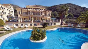 Fortăreața lui Reghe!** Jucătorii Stelei se pot bucura de condițiile de lux, însă într-un regim de cazarmă