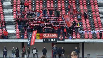 Reșița își pune nocturnă mobilă la stadion! Nu numai pentru Cupa României, ci și pentru jocurile din Liga 2. ”Se aprind reflectoarele în Valea Domanului!”