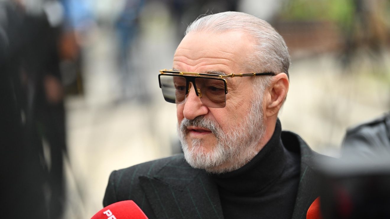 Gigi Becali i-a ofertat în direct AZI pe antrenor și pe atacantul din naționala României: „Vii cu finul tău la FCSB? Că finul meu Mirel nu mă ascultă”