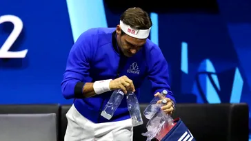 Imaginea care spune totul despre caracterul lui Roger Federer! Ce gest a făcut elvețianul când camerele de filmat nu erau pe el, la ultimul turneu al carierei | FOTO EXCLUSIV