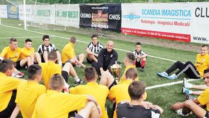 Au fost lăsați cu ochii în soare de 'lotul Petrolul', dar anunță o nouă mare echipă:** "Tati, mai tare ca Regele"! U Cluj, atac cu Mutu și "Drogba"