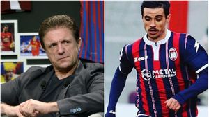 EXCLUSIV | "La noi juca al doilea vârf, a ieșit campion cu școala noastră". Gică Popescu a făcut pentru ProSport portretul lui Adrian Stoian, apoi i-a cucerit pe olteni: "Mi-aș fi tatuat cinci steme cu Universitatea"