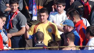 "Nu trebuie să se mai ducă nimeni pe stadion!** Ani de zile am fost oile lui Becali!"