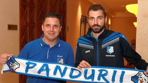 OFICIAL | Ropotan a semnat cu Pandurii Târgu Jiu