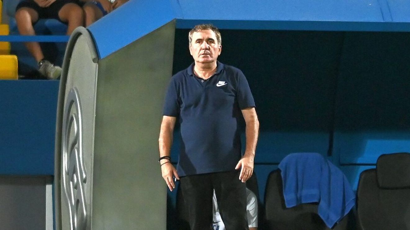 Gheorghe Hagi a rămas blocat! Faza care l-a lăsat mască pe „Rege” în Farul Constanța - HJK Helsinki: nu a mai avut putere nici să se enerveze | VIDEO