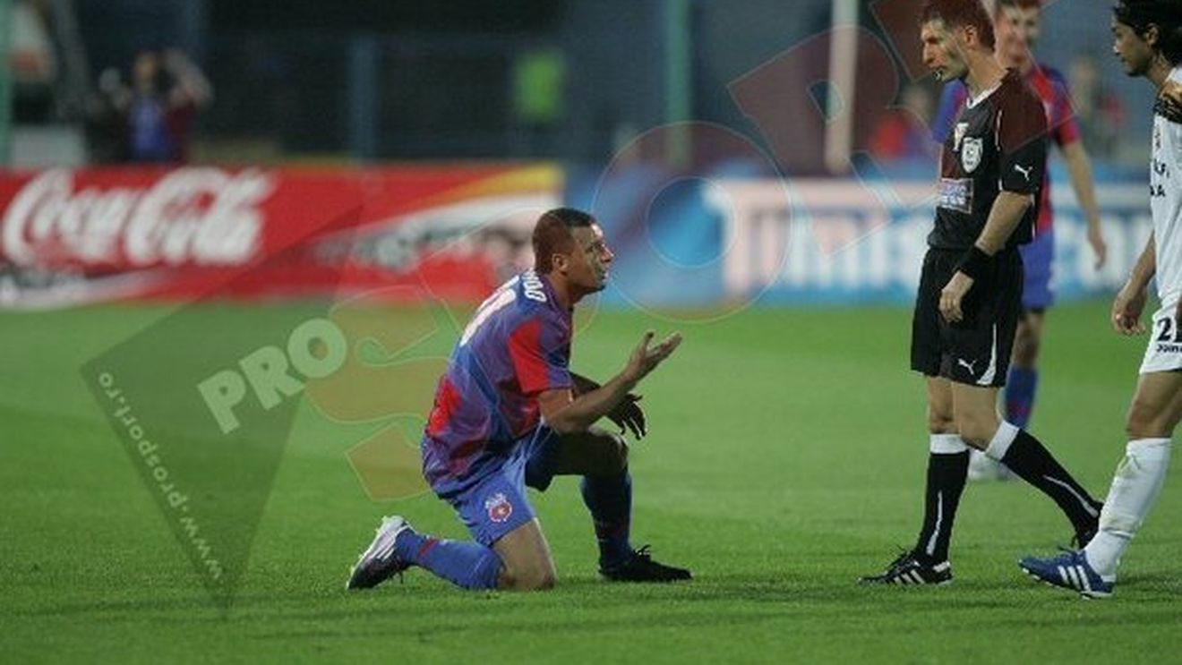 "Avem o problemă mentală**: când trebuie să șutăm, centrăm și invers! Trebuie să ne deblocăm"