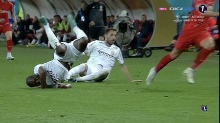 Momente horror pe Arena Națională, în prima repriză din FCSB - CFR Cluj! Christopher Braun a fost faultat de coechipierul Kolinger și a căzut în cap, rămânând inert pentru câteva momente! | VIDEO