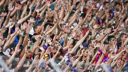 INCREDIBIL: Biletele pentru Steaua - Dinamo s-au vândut într-un ritm amețitor!** Câte s-au dat până acum