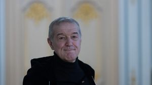 Cine l-a influențat pe Gigi Becali ca să renunțe la FCSB. „Cu ce mă ajută? Dacă stai să te gândești, are dreptate!” | VIDEO