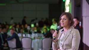 ALEGERI FRH | Steluța Luca: "Mă gândesc la handbalul feminin pe care pot să îl slujesc cel puțin la fel de bine cum am făcut-o din postura de jucătoare și antrenor. Acum am luat o opțiune clară privind viitorul meu"