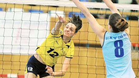 Tomis sare către finală!**  Voleibalistele de la CSV au învins-o pe Galata