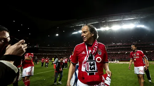 Jorge Jesus a fost confundat cu un fan în noaptea de Înviere. Un polițist vigilent l-a bruscat pe antrenorul de la Benfica, deghizat în ultras