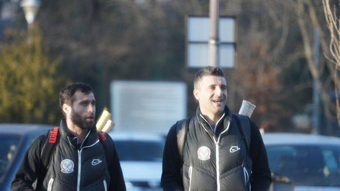 Daniel Niculae și Vasile Maftei, distracție la final de iarnă. Foștii jucătorii ai Rapidului s-au înfruntat pe terenul de tenis | EXCLUSIV FOTO