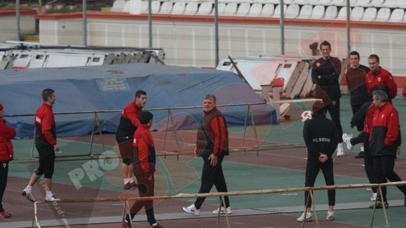 Ando taie și spânzură la Dinamo!** Cristi Borcea: "Antrenorul rămâne! Vor fi schimbări în lot!"