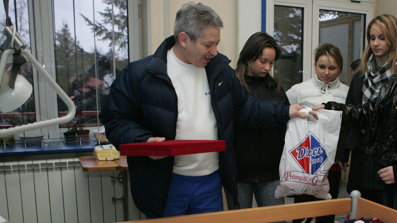 Gimnastele au vizitat-o pe Maria Simionescu