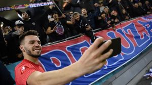 Ce se întâmplă cu transferul lui Andrei Cordea la Augsburg! Cum îl ademenesc nemții, deși Gigi Becali nu vrea să-l lase să plece: „Salariul e de multe ori mai mare decât la FCSB”