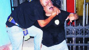 Fanii Petrolului, bătuți măr de jandarmi!** "Nu știm de ce au fost maltratați"