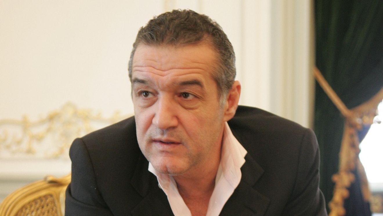 'Antrenorul' Becali: "Îi iau pe Karamieni** dacă Stoichiță joacă cu Artiom fundaș stânga"