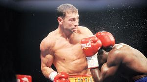 Lucian Bute i-a pregătit 'Cobrei' câteva surprize!** "Froch va sta cu un ochi pe upercutul meu"