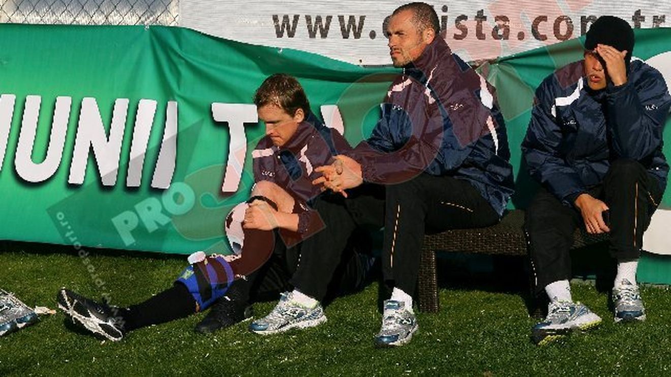 FOTO Kapetanos, uimit de Gullit, nu de CFR