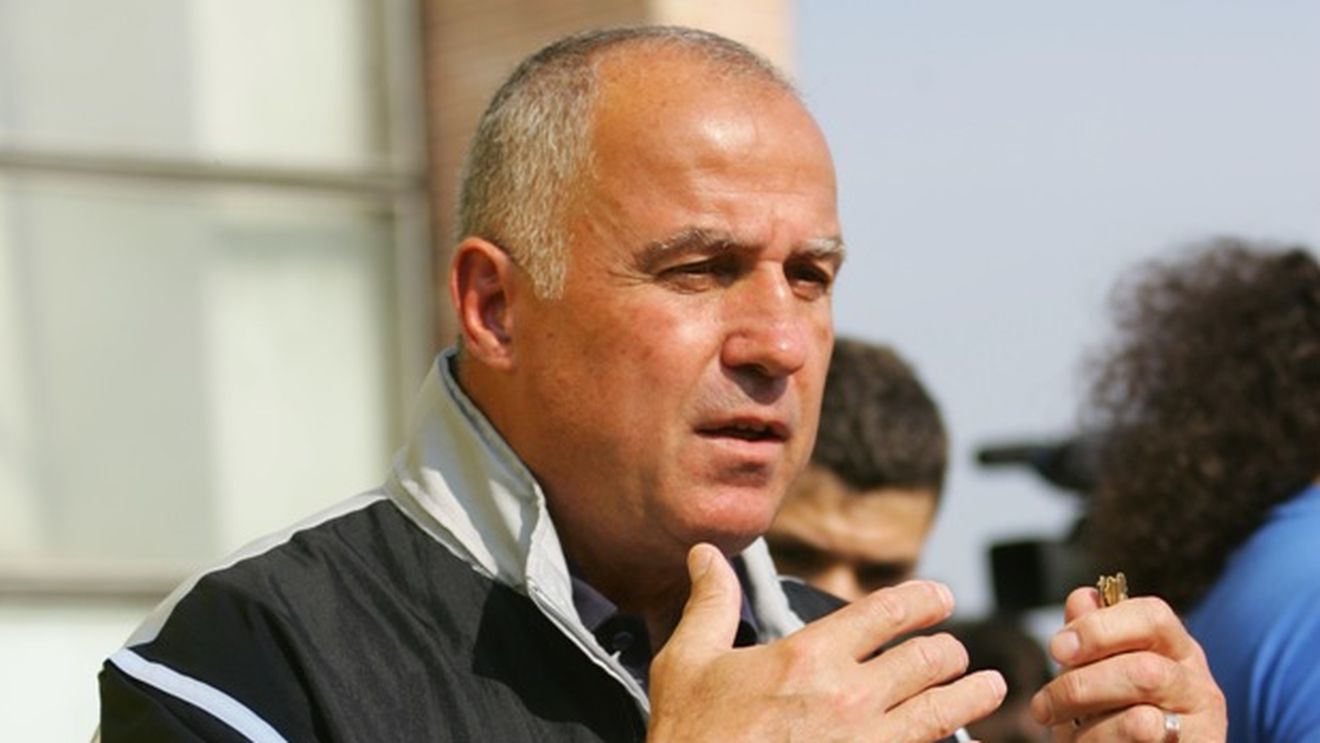 "Steaua nu este o echipă de mijlocul clasamentului, Dorinel trebuie să se ocupe de asta"