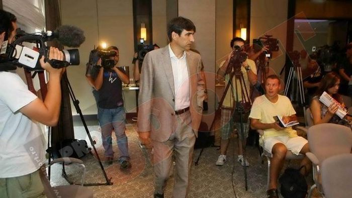 Străinii, despre scandalul de la Steaua**: "Pițurcă, victima lui Becali" / "Steaua își strică reputația"