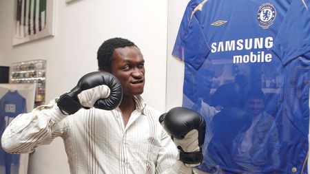 Kone și Dubarbier "amenință" vedetele lui Chelsea