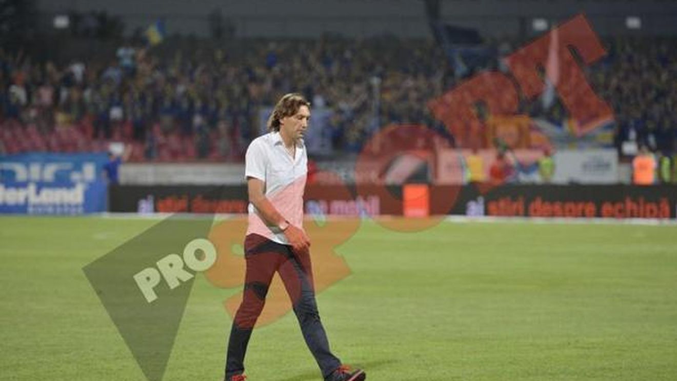 Bonetti a revenit în țară și a aflat că acționarii negociază cu un alt tehnician:** "Nu e nicio problemă, el speră de atâția ani să o antreneze pe Dinamo"