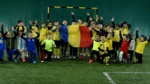 Mesaje emoționante ale unor micuți fotbaliști, de Ziua Națională a României: „La Mulți Ani, România! Noi ne facem fotbaliștii tăi, tu dă-ne stadioane! De 1 Decembrie îți doresc să ai mai multe terenuri de fotbal”
