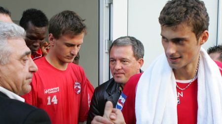 Giovanni Becali către Tamaș: "Nu mai forța! Cine te mai cumpără accidentat!?"