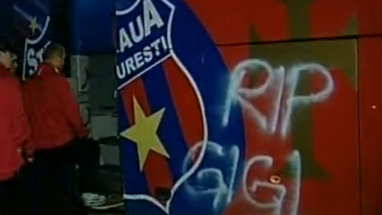 Atac la autocarul Stelei!** Fanii au scris "RIP Gigi"! Becali: "M-au sunat cu număr ascuns să mă înjure"