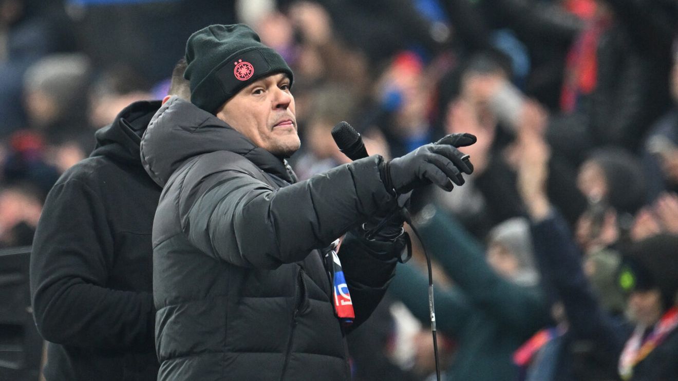 Ce nu s-a văzut la TV în FCSB - Dinamo. Mustață, liderul galeriei, i-a făcut praf pe fotbaliști: „Din iarnă, vedeți-vă de drum!”