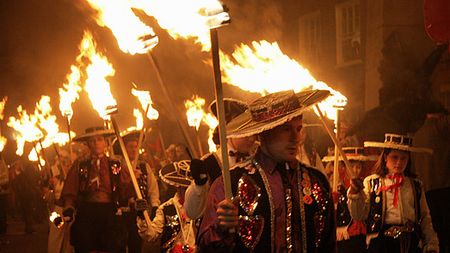 Balotelli, personaj central în celebra "Guy Faukes Night"!** O statuie care îl reprezintă pe italian va fi INCENDIATĂ‚