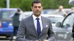 Dani Coman, răspuns tăios după ce Constantin Budescu s-a plâns că Ioan Niculae nu-l lasă să plece la FCSB. Ce mesaj are pentru jucătorul curtat de Gigi Becali