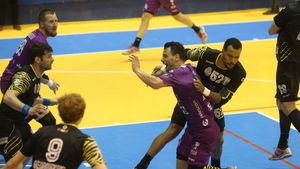 Scandal în "sfertul" Poli Timișoara - CSM București. Bănățenii cer rejucarea meciului doi din play-off! Replica bucureștenilor