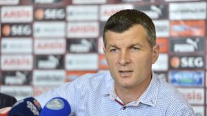 Sabău va uita în curând de Coman!** Șefii îi promit o achiziție de rasă: "Aducem un portar mai bun decât Dani și Albuț" Ce se va întâmpla cu Glauber și Pavlovic