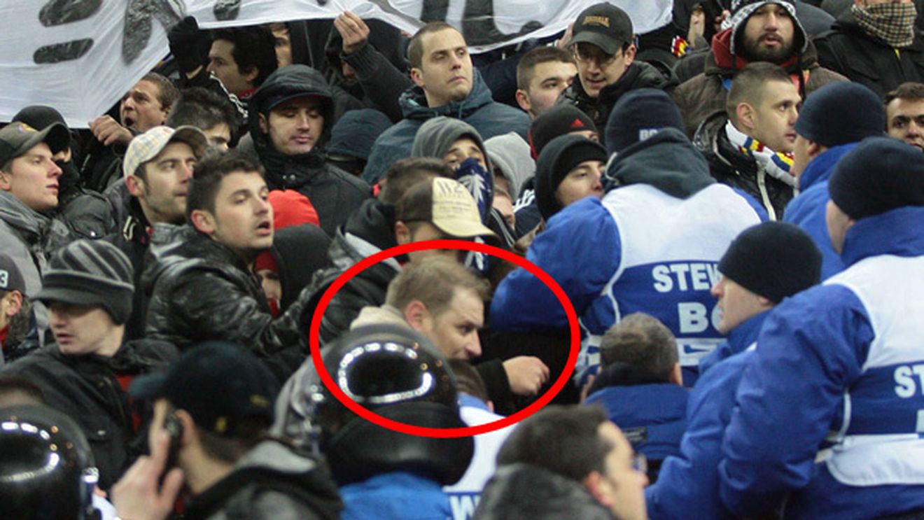 Motivul pentru care a fost evacuată peluza sud la jocul cu Uruguay!** Firma de pază a acționat la îndemnul FRF, după ce fanii Craiovei au fost depistați pe stadion