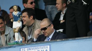 "Primăria ne-a amenințat de multe ori** că va face o nouă echipă"