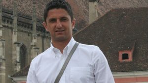 Lucescu:" Sunt fericit pentru promovare"