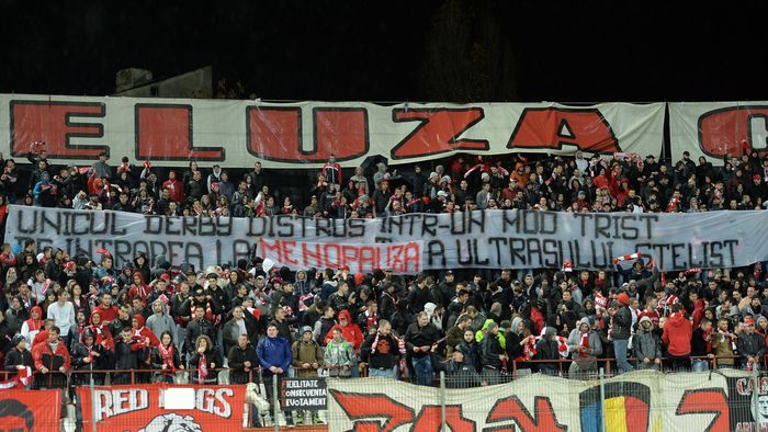 Cum au stricat suporterii lui Dinamo momentul de reculegere în memoria victimelor din Colectiv! Ce s-a întâmplat imediat după
